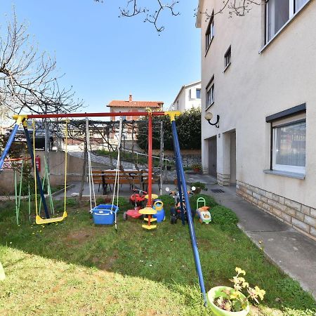 Cosy Holiday Home In Zadar With Garden Ngoại thất bức ảnh
