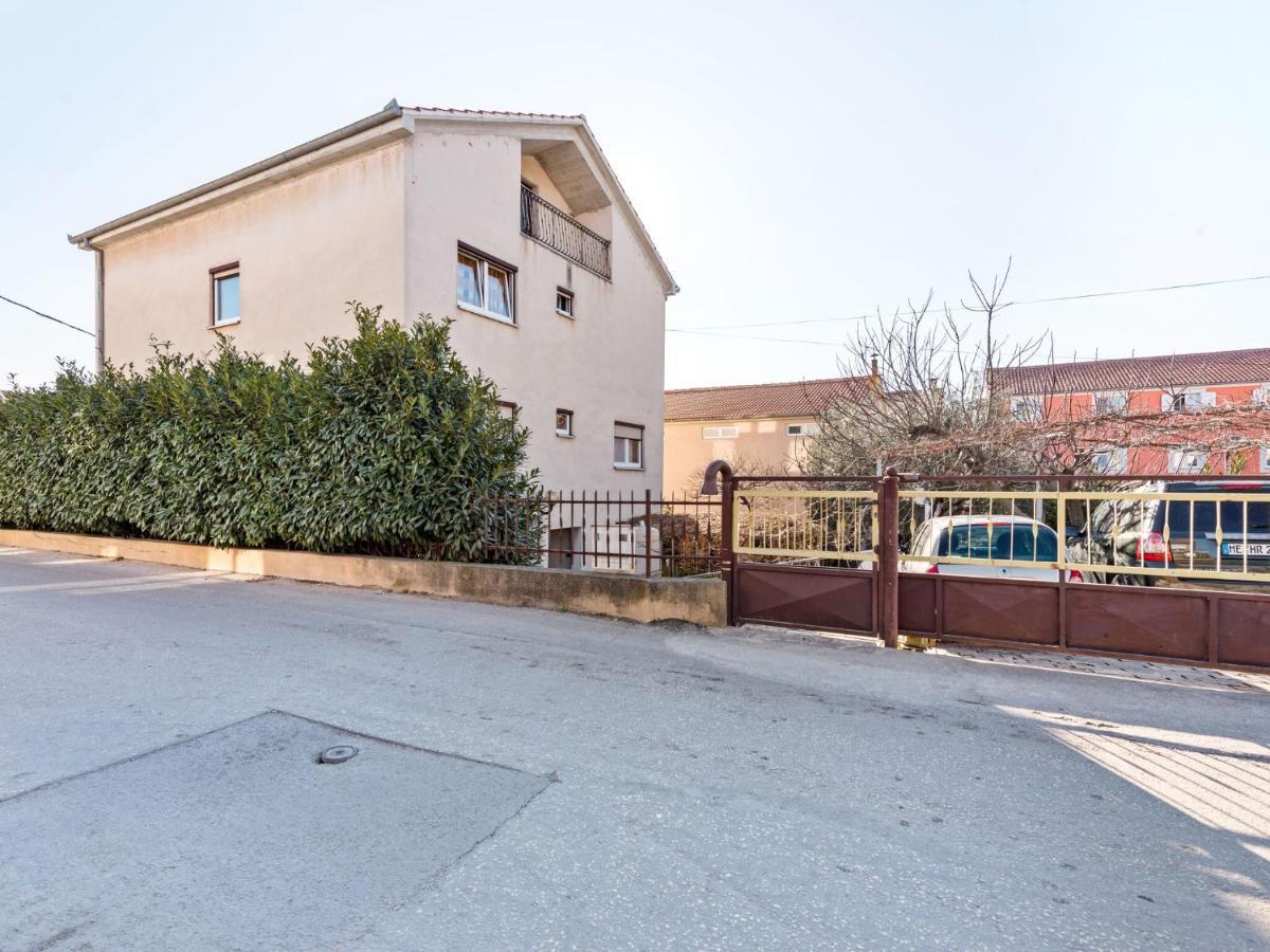 Cosy Holiday Home In Zadar With Garden Ngoại thất bức ảnh