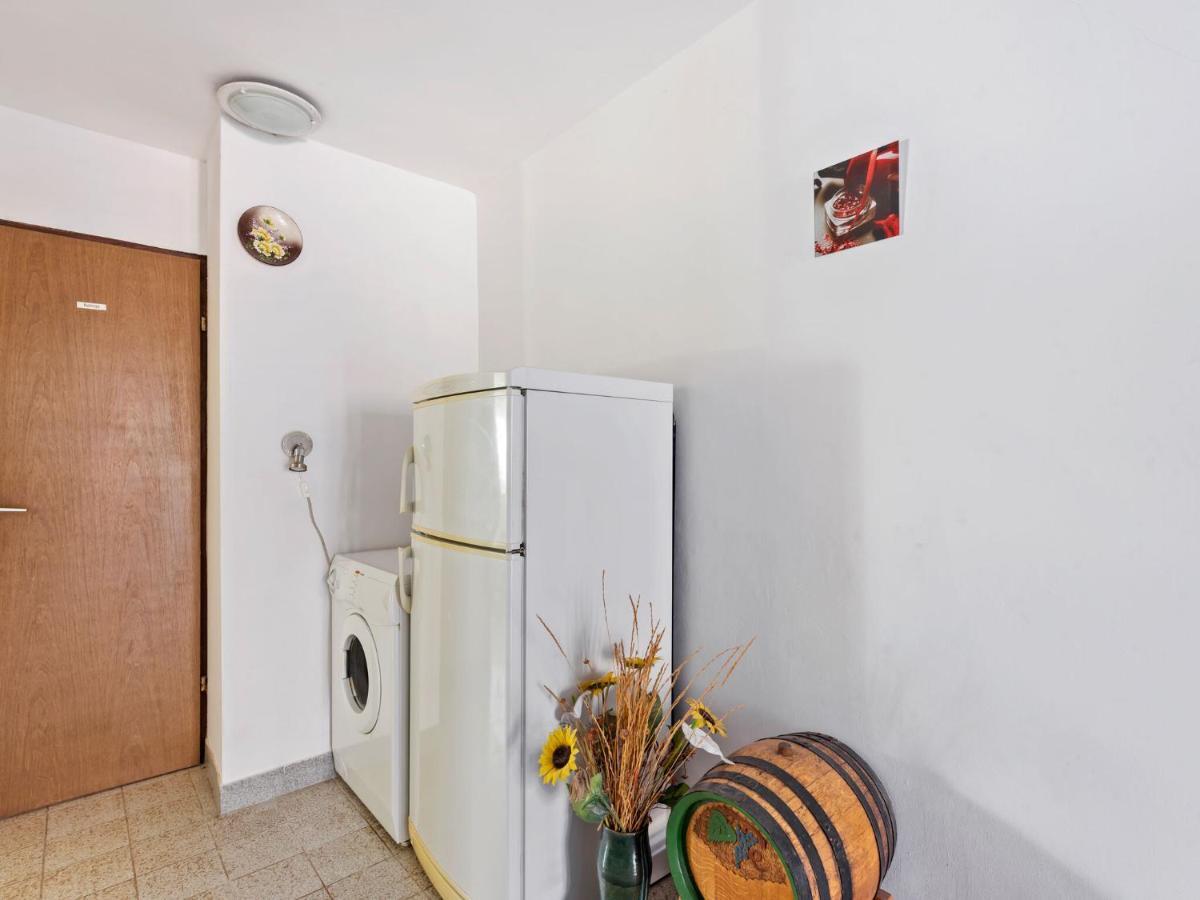 Cosy Holiday Home In Zadar With Garden Ngoại thất bức ảnh