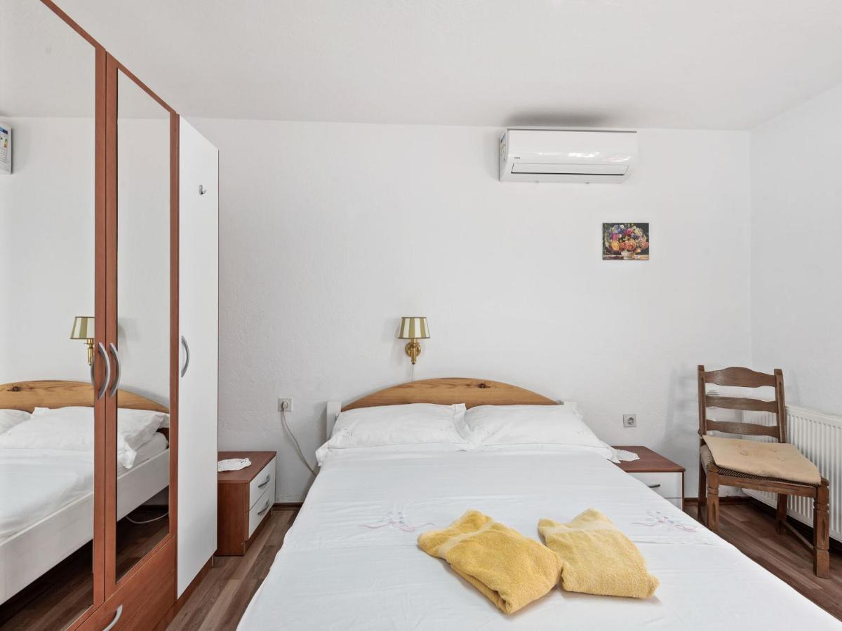 Cosy Holiday Home In Zadar With Garden Ngoại thất bức ảnh