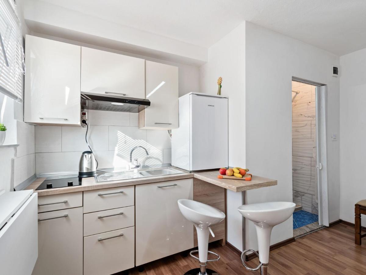 Cosy Holiday Home In Zadar With Garden Ngoại thất bức ảnh
